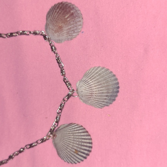 Shell necklace - Picture 2 of 3